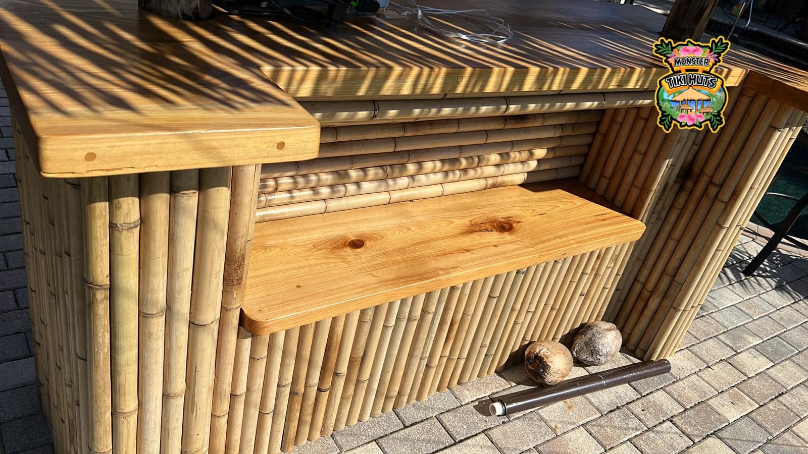 Tiki Bar 10 — Custom tiki bar build