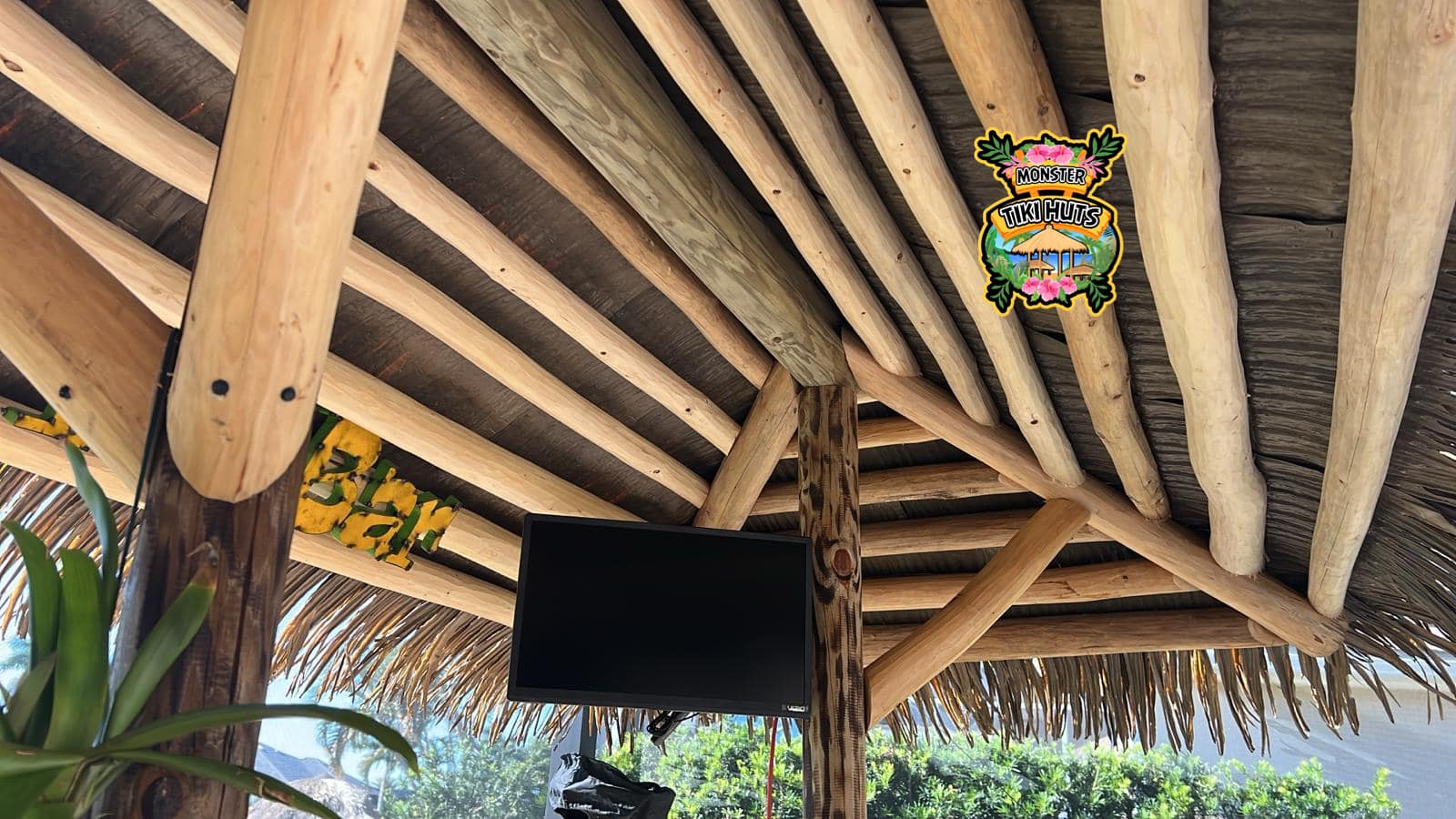 Tiki Bar 12 — Custom tiki bar build