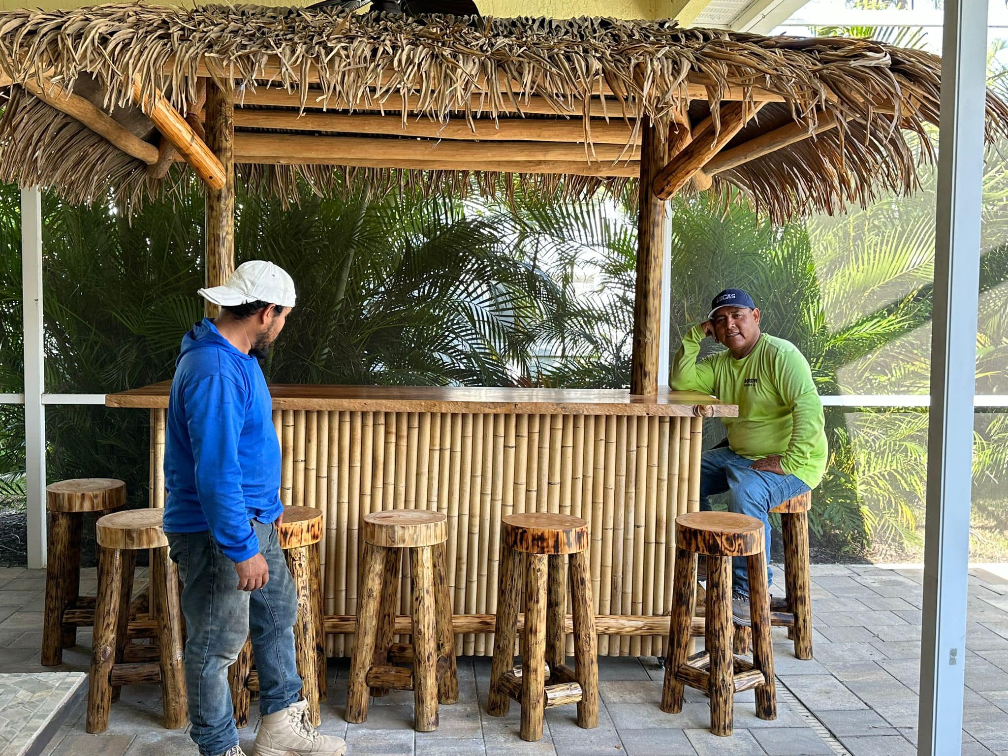 Tiki Bar 23 — Custom tiki bar build