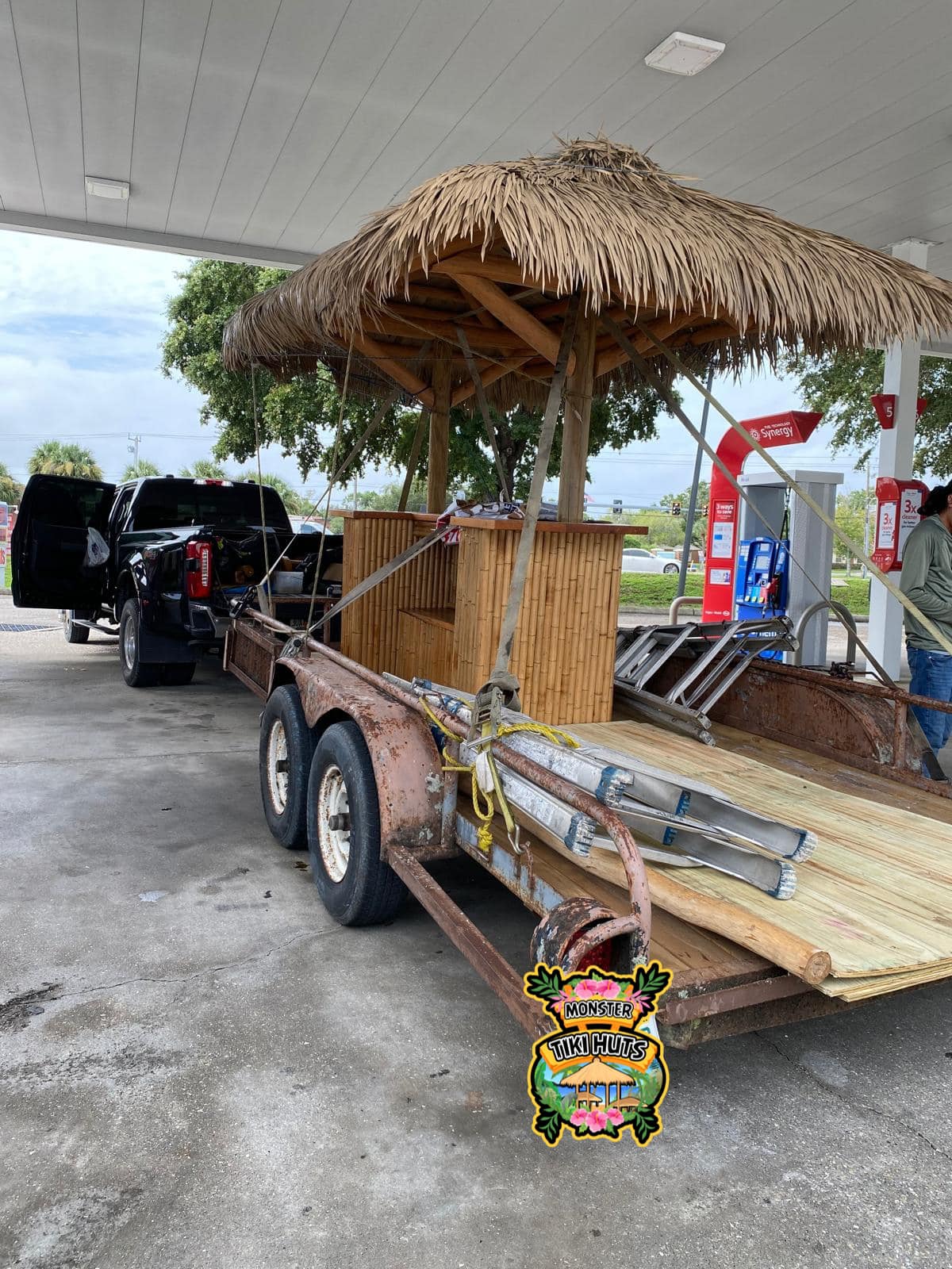 Tiki Bar 26 — Custom tiki bar build
